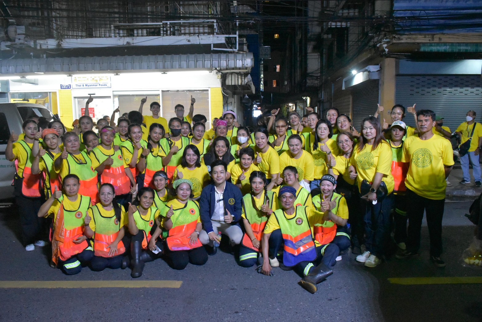 เก็บขยะชิ้นใหญ่ บางรัก​(ชุมชนหลังวัดแก้วแจ่มฟ้า)