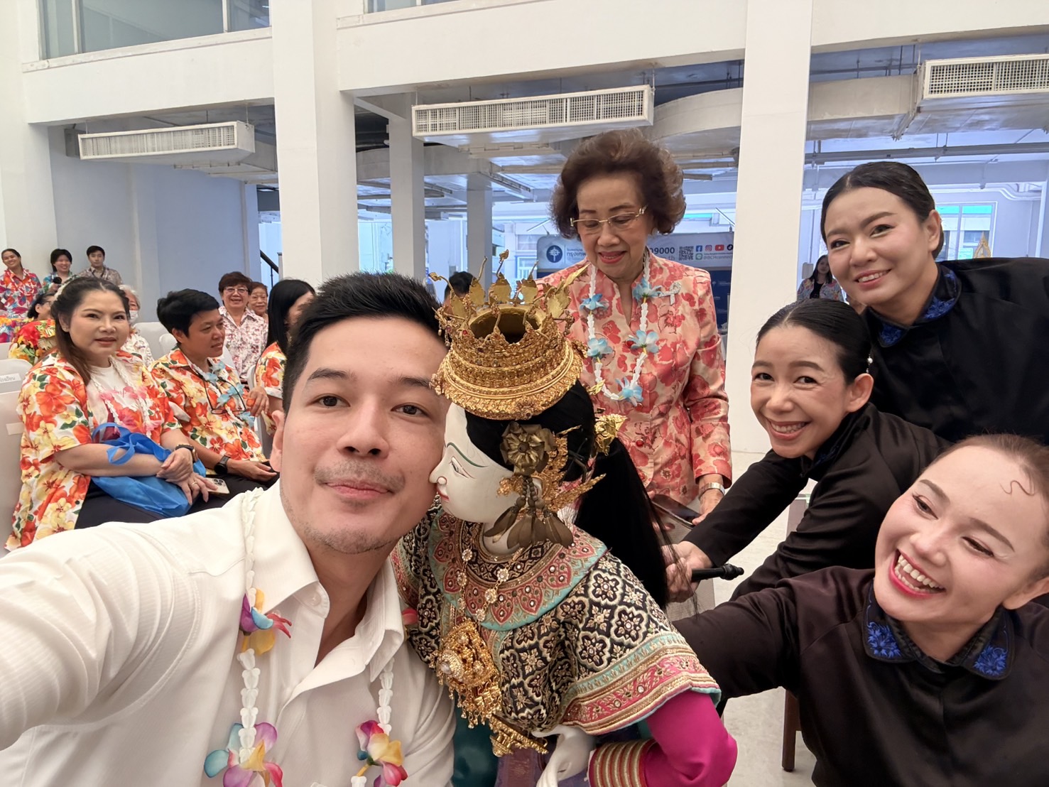 🌸 สงกรานต์บางรัก อบอุ่นหัวใจ 🌸